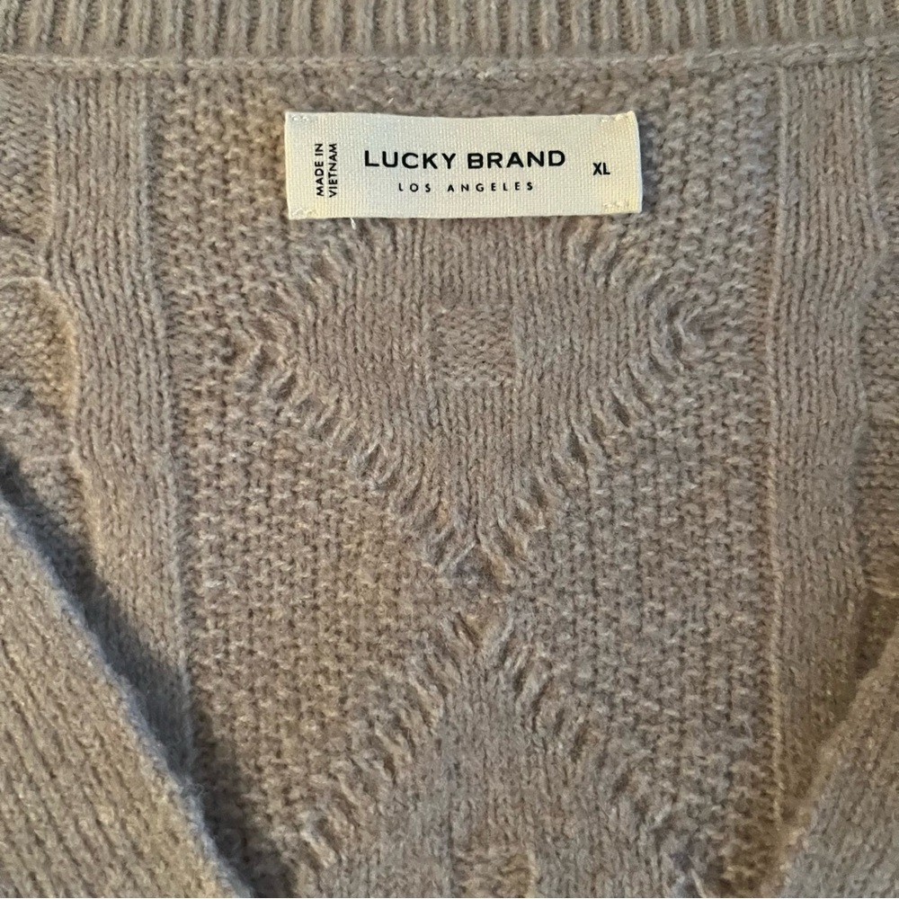 Lucky Brand Taupe Cable Knit Cardigan. Size XL, NWT.. - Picture 3 of 9